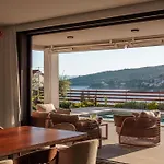 Remi Villa *