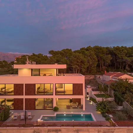 Remi Villa Sumartin