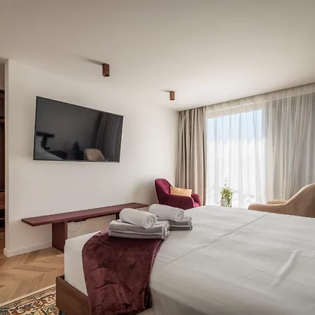 Remi Villa Sumartin
