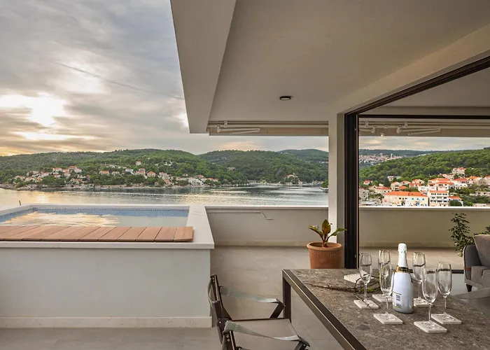 Remi فيلة سومارتين