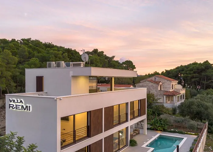 Remi سومارتين